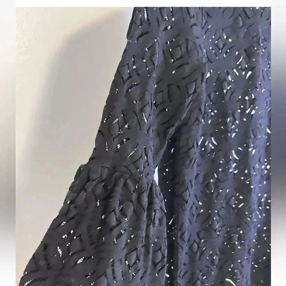 🖤 H&M Black Lace Eyelet Blouse Bell Sleeve Chic Elegant Top - Picture 3 of 7